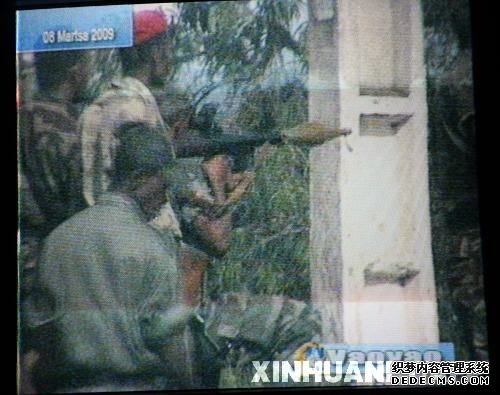 马达加斯加军营哗变 士兵拒绝向民众开枪(组图
